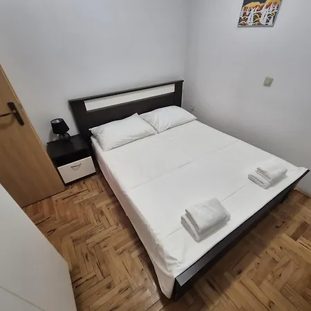 Сasa de vacaciones Stone House Pietro Pakoštane