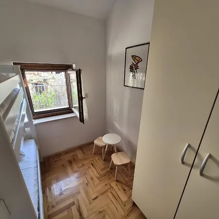 Stone House Pietro Сasa de vacaciones Pakoštane