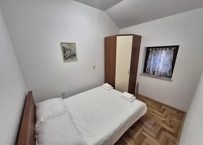 Stone House Pietro 펜션 *